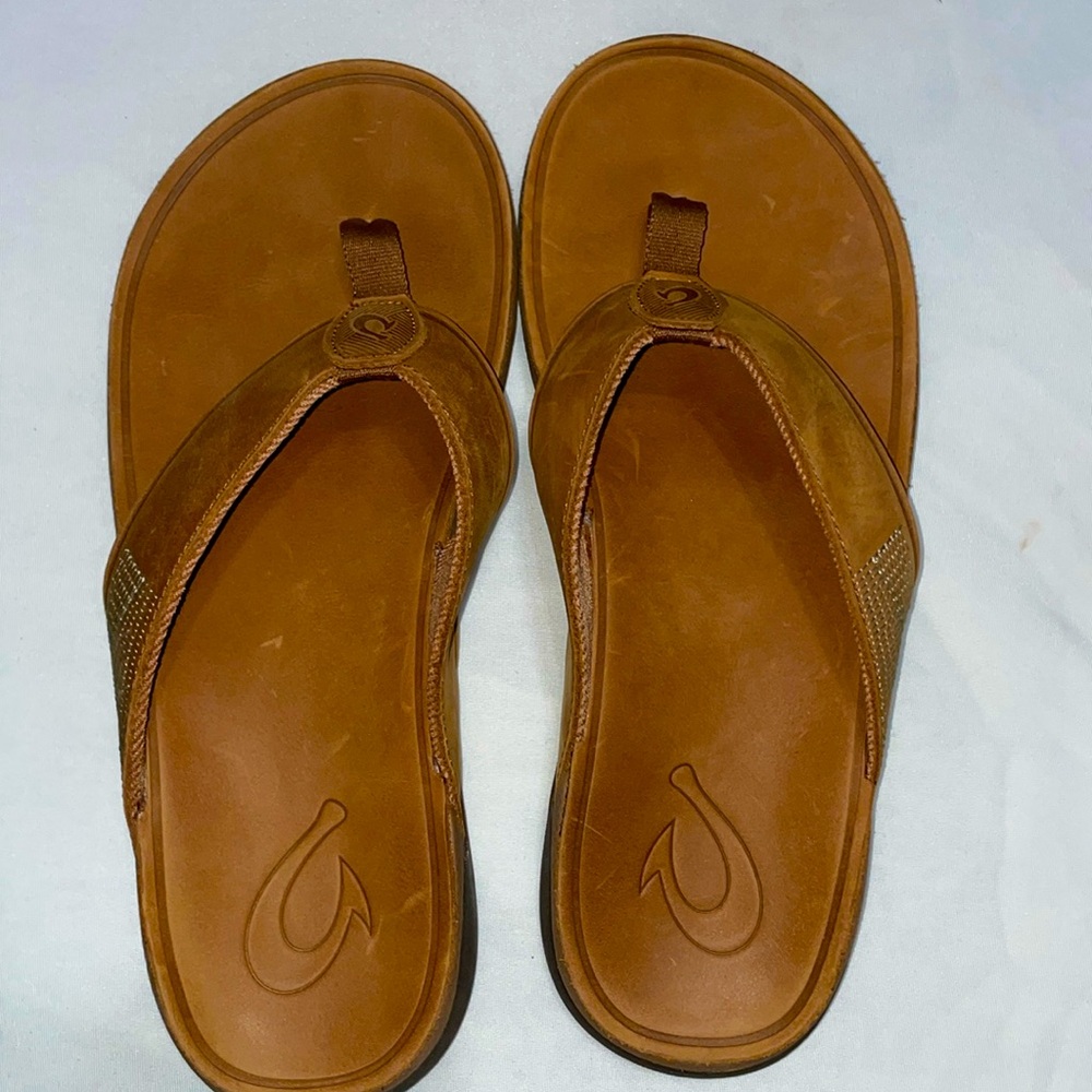 Olukai sandals